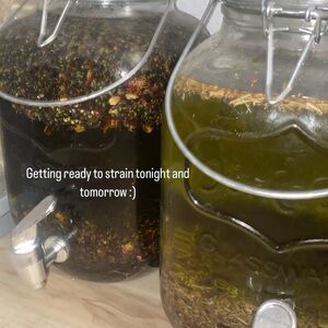 OILS ARE BACK 🧞‍♀️